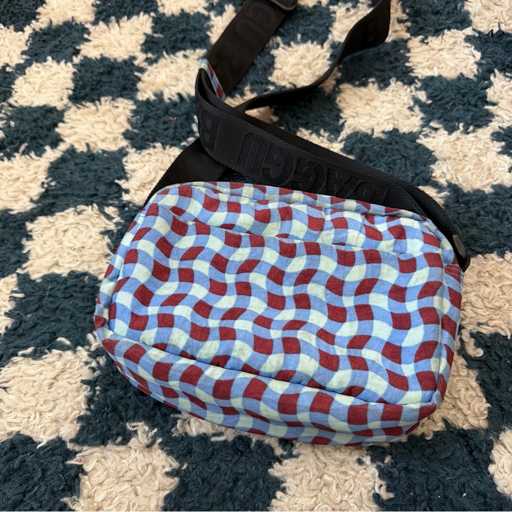 Baggu Wavy Blue Gingham Camera Crossbody - Picture 6 of 8